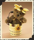 Black-Eyed Susan Votive with Petal